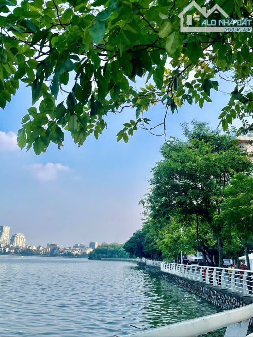BIỆT THỰ ĐẲNG CẤP – NGÕ Ô TÔ TRÁNH – GARA Ô TÔ – MẶT TIỀN KHỦNG 10 M– TÀI SẢN HIẾM GIỮA LÒ