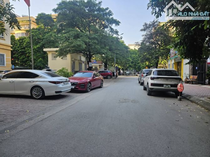 GIA ĐÌNH CẦN BÁN CĂN HỘ CT1 KDT Mễ Trì, 68m, 2 PN, VIEW THOÁNG NỘI THẤT Ở NGAY, 4 Tỷ