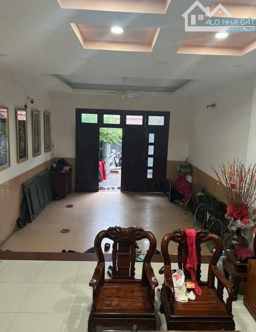 Bán nhà phố 3 tầng Huỳnh Tấn Phát , Q7 , 110m2 , xe hơi ngủ trong nhà , giá 11,8 tỷ