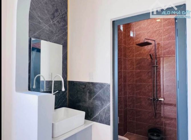 Ngộp ngân hàng, giảm thêm 200tr, bán nhanh căn nhà lầu ngay gần Bửu Long, còn 1.6 tỷ