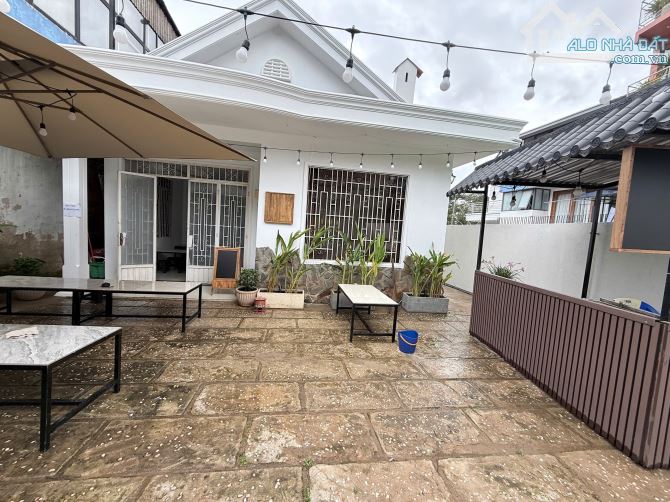 🏡 NHÀ PHỐ 2 MẶT TIỀN – HẺM XE HƠI NGÔ QUYỀN, P.06, ĐÀ LẠT