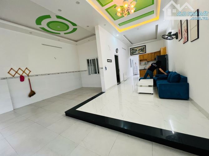 BÁN NHÀ CẤP 4, KHU NỘI BỘ HẺM 212 NGUYỄN HỮU CẢNH_ HƯỚNG TÂY TỨ TRẠCH.