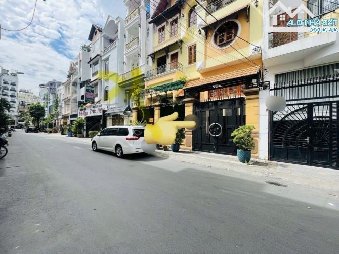 Cơ Hội Đầu Tư Nhà Trung Tâm Q4 – Mặt Tiền Tôn Đản (DT 5x15). Giá chỉ 5,49 Tỷ. Sổ hồng sẵn