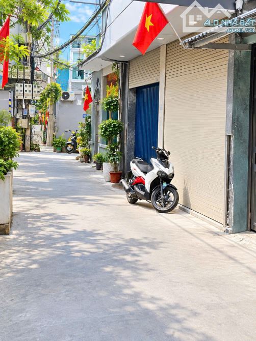 BÁN NHÀ 3 TẦNG PHỐ XUÂN ĐỈNH – 148M² – MT 5,2M – 2 MẶT NGÕ – Ô TÔ – KD – 150TR/M² 🔥