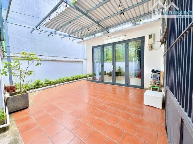NHÀ CẤP 4, HẺM Ô TÔ NHỎ 93M² 2PN , SỔ HỒNG RIÊNG