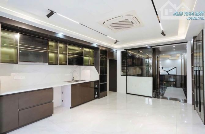 🏡 BÁN NHÀ HOÀNG MINH ĐẠO, PHƯỜNG BỒ ĐỀ – 93M² – 5 TẦNG – 14.5 TỶ – Ô TÔ THẲNG TẮP