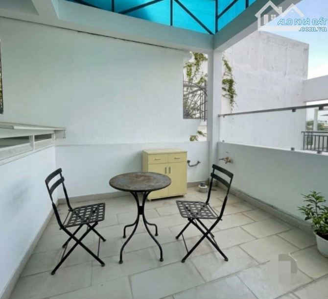 GIÁ HỜI - 3Tầngx51m² - Hẻm thông 2 XE HƠI tránh, gần chợ An Nhơn