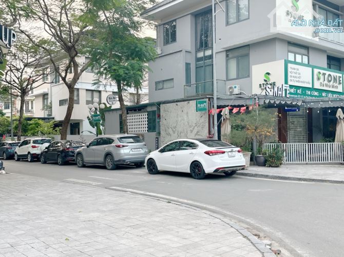 BIỆT THỰ ĐƠN LẬP 3 MẶT TIỀN KĐT DƯƠNG NỘI HÀ ĐÔNG 295m2 - 4Tầng Thang máy : 54 tỷ