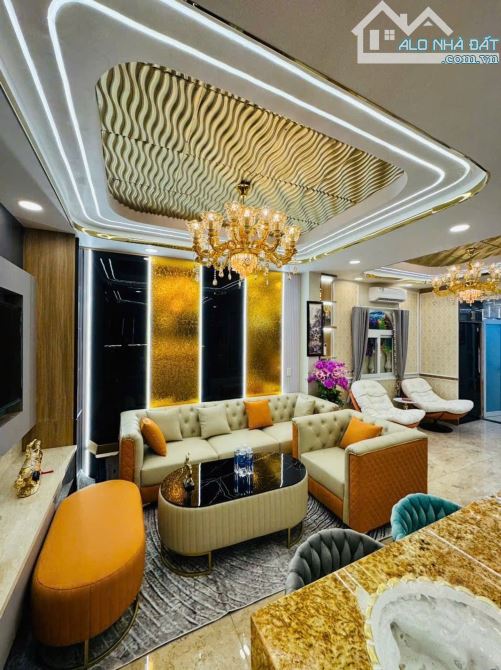 [  Nhà Đẹp Giáp QUẬN 1 ] Xe Hơi Vào Nhà Ngủ - Gần MT CÁCH MẠNG THÁNG 8 - 80m² - 11.x TỶ.