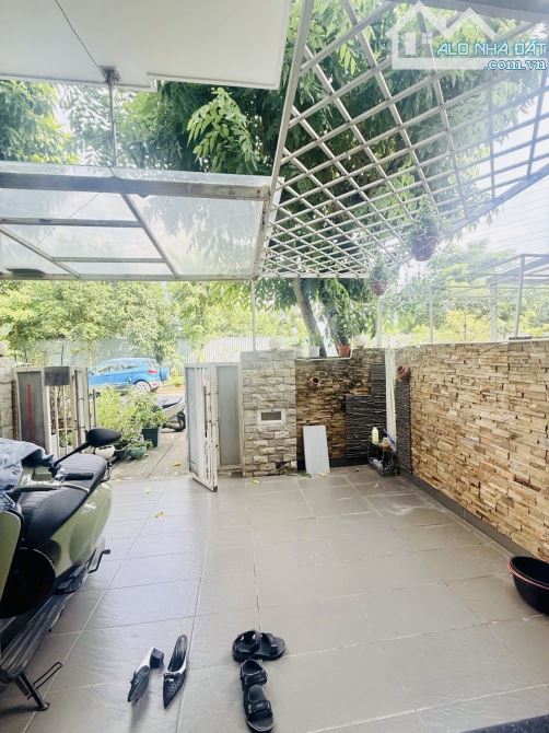 NHÀ PHỐ COMPOUND KHANG ĐIỀN - 75M2 (5x15) - 3 TẦNG ĐÃ HOÀN THIỆN - GIÁ 9.5 TỶ