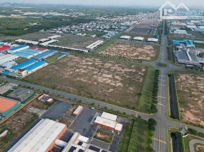 Cần bán 20.000m2 đất gần khu công nghiệp Chu Lai, Quảng Nam.