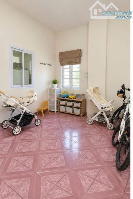 🌟Hiếm! 4,45 tỷ tập thể Nguyễn Công Hoan, Ngọc Khánh, lô góc, tầng 2+3, 110m2 3pn 2wc 🌟