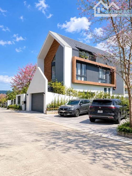 GIẢM 7 TỶ_VILLA NGHỈ DƯỠNG _ VIEW THUNG LŨNG ĐẦU CỬA NGỎ ĐÀ LẠT