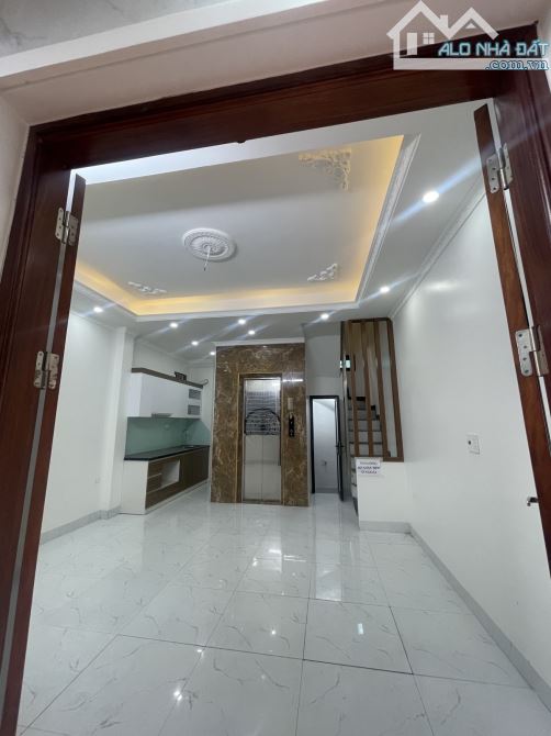 Chỉ 4.5 tỷ có nhà Đại cát 30m-5 tầng- thang máy full nội thất