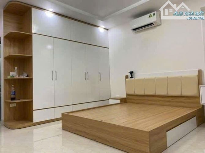 Đau đầu tìm mặt bằng vừa túi tiền? Sát mặt ngõ kinh doanh sầm uất gần Lê Quang Đạo, 7.2 tỷ