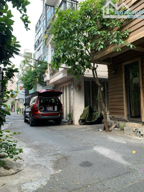 BÁN GẤP! NHÀ KHU 26 NGUYỄN BỈNH KHIÊM, QUẬN 1- 6,3X11,5M-68,2M2 ĐẤT- 3 TẦNG-GIÁ: 17,9 TỶ !