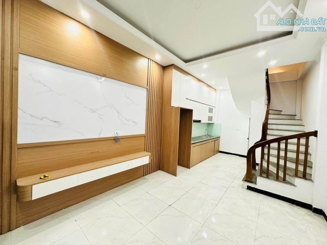 Lô góc! Mậu Lương - Hà Đông, vài bước ra phố, full nội thất, gần sân bóng Mậu Lương
