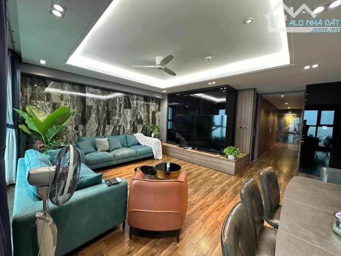 Sapphire Goldmark City - 160M2, 4PN, 3WC, Ở Ngay, Căn Góc, Slot Ô Tô, 13.3 Tỷ
