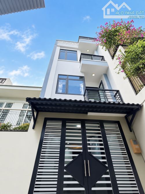 HIẾM CÓ PHAN NGỮ P. ĐA KAO Q1 - 56M² (4,7X12M) - 4,4 TỶ - 3 TẦNG - 4PN 4WC - HẺM 5,5M Ô TÔ