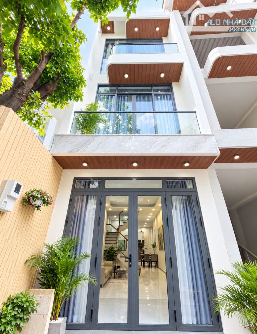 NHÀ MỚI ĐẸP HẺM 6M XE HƠI NGAY ĐẶNG VĂN NGỮ PHÚ NHUẬN-GIÁ:4.12TỶ/63m3(4,2x15m)