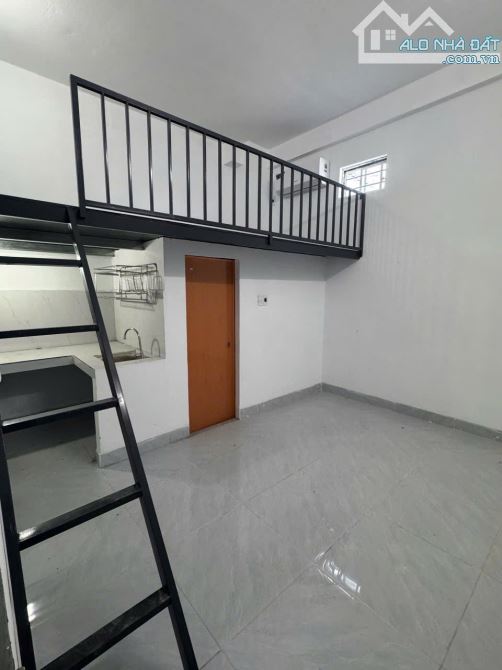 BÁN DÃY TRỌ 3 TẦNG – 10 PHÒNG FULL KHÁCH , GÒ DƯ, HÒA KHÁNH