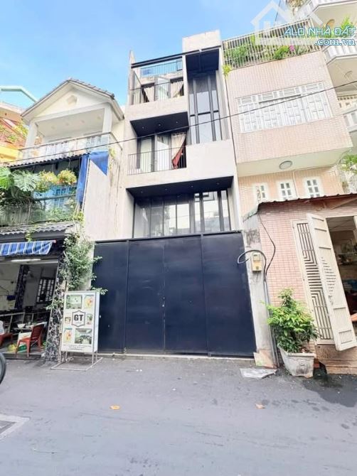 NHÀ NGAY MẶT TIỀN NẰM TRONG CƯ XÁ ĐÔ THÀNH, QUẬN 3. VỚI GIÁ CHỈ 5 TỶ 010/52M2, SỔ SẴN!!!