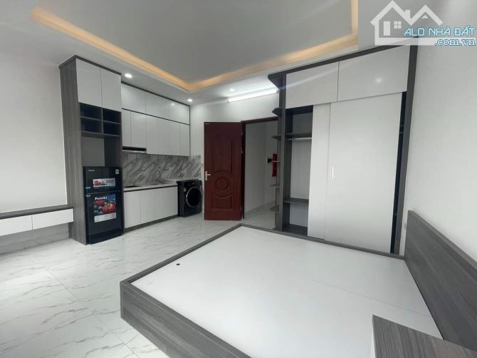 Bán nhà La Khê Xây mới 30m2 5 Tầng Thang máy ngõ thông nhỉnh 7 tỷ