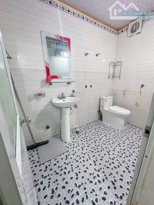 🔥 SIÊU PHẨM 63M² – MUA ĐẤT TẶNG NHÀ, SÂN CỔNG | CHỈ 1,75 TỶ - Quỳnh Cư – Hùng Vương – Hồn