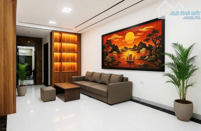 Bán nhà mới Phố Xuân Thủy , 36m2, 7 tầng thang máy , nhỉnh 10 tỷ ,ngõ thông- hiếm