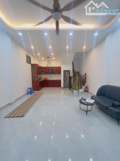 PHỐ ĐẠI LA VỪA Ở +CHO THUÊ +GIỮ TIỀN. 45M² - 5 TẦNG - MẶT TIỀN 5M - 7PN. GIÁ 9,3 TỶ CÒN TL