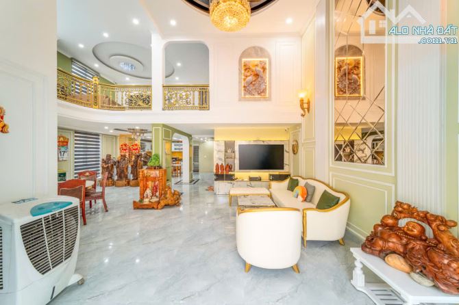 *Bán Biệt thự 3 tầng đẹp, đường Phạm Nhữ Tăng, dt 225m2 (ngang 10m), giá 21,5 Tỷ