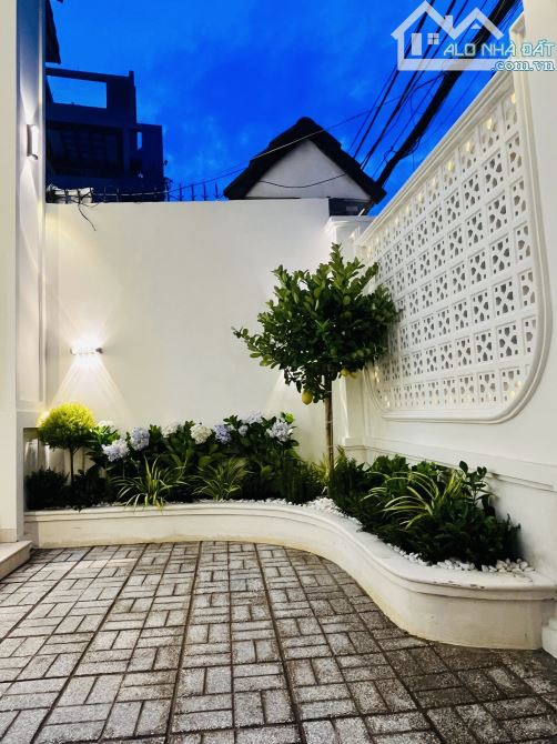 Cực Phẩm Villa, Nhà Đẹp + Ngang Bề Thế 7m. MT Đường Số Gò Vấp, Gấp Bán 21,5 Tỷ.