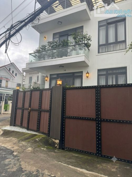 🔥 NHÀ PHỐ HẺM XE TẢI 7M – NGANG 9M – TRUNG TÂM ĐÀ LẠT – 14 TỶ 🔥