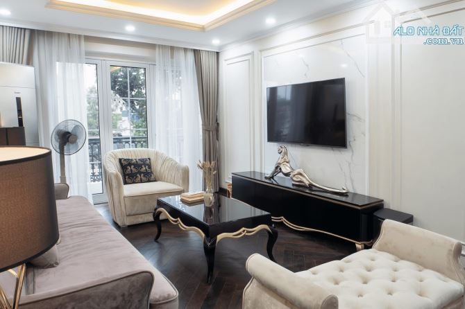 🏡 BÁN NHÀ NGUYỄN VĂN CỪ, PHƯỜNG BỒ ĐỀ – 78M² – 8 TẦNG – 16.5 TỶ – THANG MÁY – Ô TÔ VÀO
