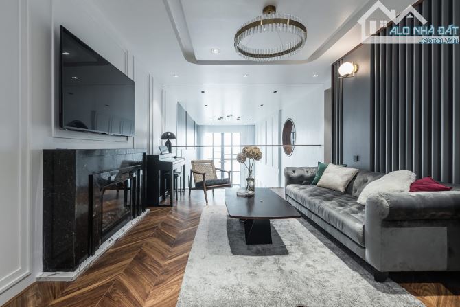 🏡 BÁN NHÀ CỔ LINH, PHƯỜNG LONG BIÊN – 125M² – 7 TẦNG – 16.8 TỶ – THANG MÁY – Ô TÔ VÀO