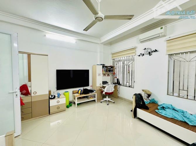 CHÍNH CHỦ GỬI BÁN NHÀ PHỐ HỒ TÙNG MẬU - CẦU GIẤY, 30M2, CHỈ 5,5 TỶ, 2 TẦNG, MẶT TIỀN 4,6M