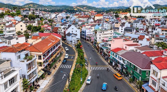 NHÀ MẶT TIỀN PHAN ĐÌNH PHÙNG NGANG TỚI 9M THUẬN TIỆN KNIH DOANH