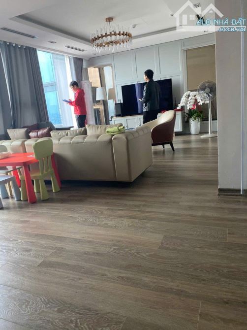 Bán CH Đập Thông Artemit Lê Trọng Tấn DT 157,3m 3N3VS Full NT SĐCC Giá 15 tỷ hướng ĐN