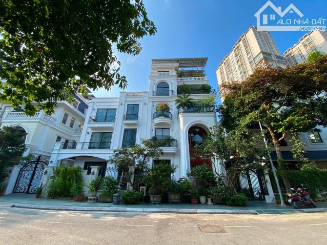 BIỆT THỰ ĐƠN LẬP LÔ GÓC THIÊN ĐƯỜNG BẢO SƠN 380M MẶT TIỀN 17M GIÁ 71 TỶ