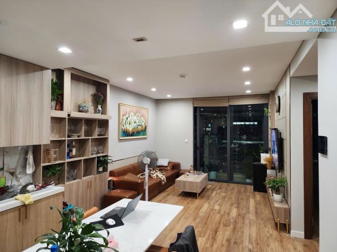 THE LEGEND 109 NGUYỄN TUÂN CĂN HỘ LÔ GÓC NỘI THẤT TUYỆT ĐẸP CHUẨN 5 SAO 80m 7.95 TỶ