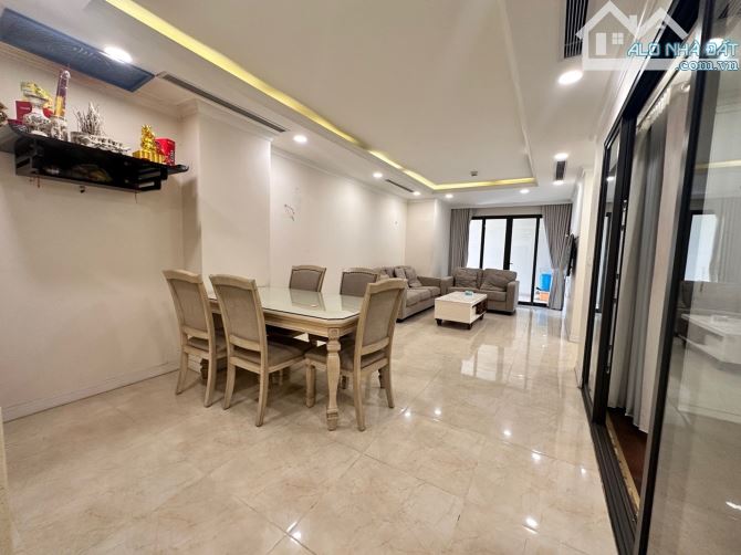 CĂN HỘ TÂN HOÀNG MINH HOÀNG CẦU – 3 NGỦ, FULL NỘI THẤT