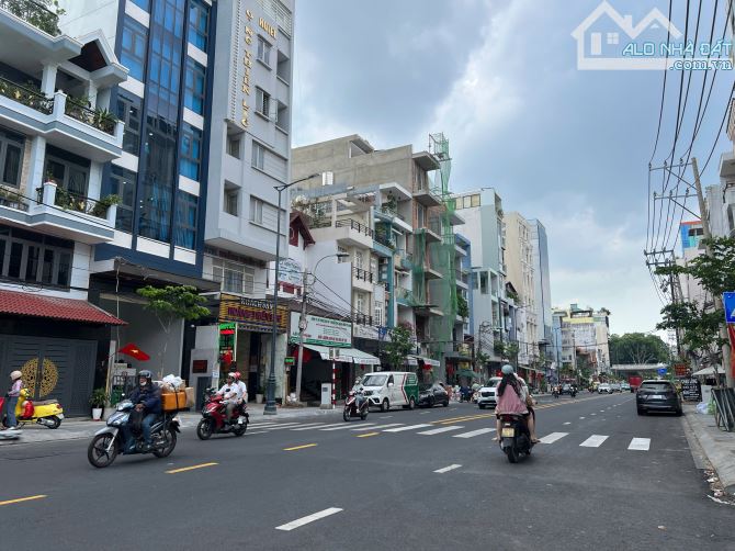 Mặt tiền Nhất Chi Mai giá 18.9 tỷ