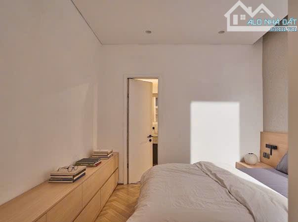 HƠN 11Tỷ - KHU SÂN BAY - HẺM THẲNG TRỤC, ÔTÔ NGỦ NHÀ - 70M2 SỔ A4, NGANG HƠN 4M - 2 TẦNG