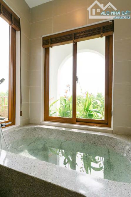 Bán Vila 19.9 tỷ bớt ít, 90m2 tại Vũ Ngọc Nhạ, cách biển du lịch Sơn trà 100m, Quận Sơn Tr