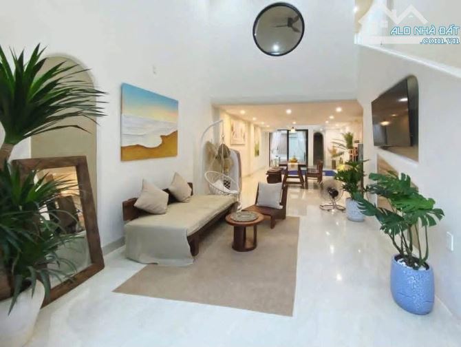 BÁN CĂN HOMESTAY HỒ BƠI ĐƯỜNG TÂN THÁI GẦN BIỂN MÂN THÁI