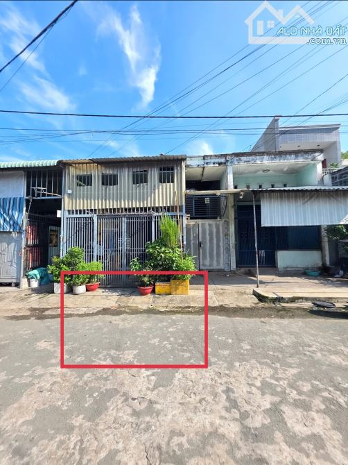Bán nhà cấp 4 và phòng trọ 5x24m, KDC 3 Tháng 2 gần chợ Phú An (thu 7tr/th, không vướng)