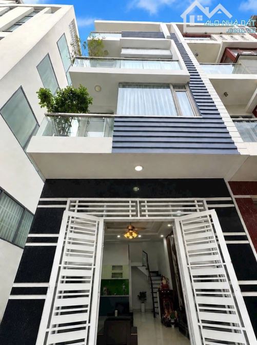 Cần Tìm Chủ Mới Chú 3 Bán Nhà Đường Đặng Chất,P.Chánh Hưng,Quận 8.Giá 3tỷ350/65m.SHR.