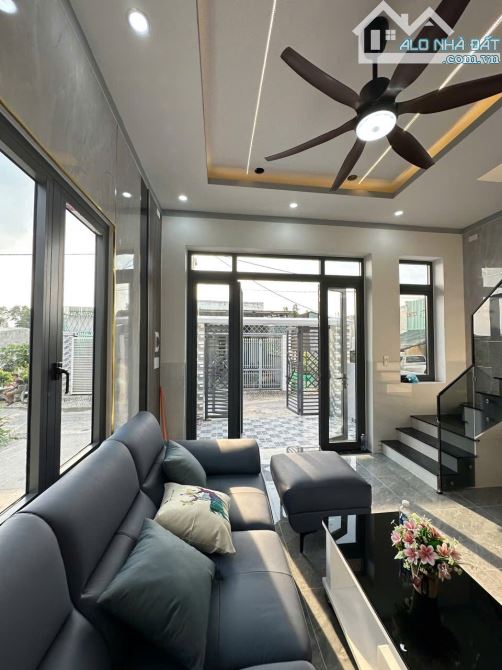 NP636 BÁN NHÀ LẦU 2MT GẦN TRƯỜNG MẦM NON TINH KHÔI – TRẢNG DÀI 💰 Giá chỉ: 3 TỶ 050 TRIỆU