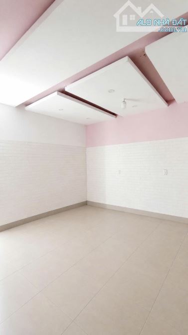 NP571 Bán nhá 1 trệt 1 lầu 1 sẹc Nguyễn Ái Quốc, Tân Hiệp, Biên Hòa: * Giá: 13tỷ thương