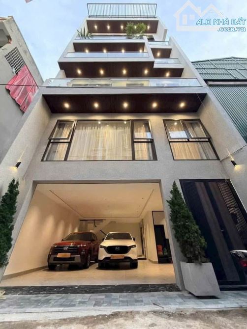Toà nhà 7 tầng thang máy Nguyễn Sơn oto tránh 86m2 x mtiền 7.7m.Full nội thất.Giá 25.8 tỷ